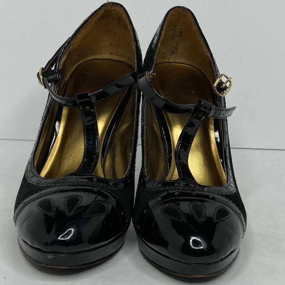 Vintage style heels